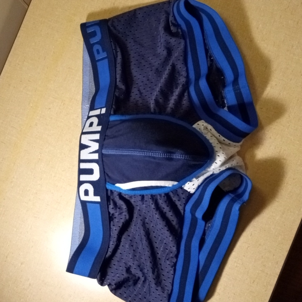 PUMP! vented brief tag less but measures Small